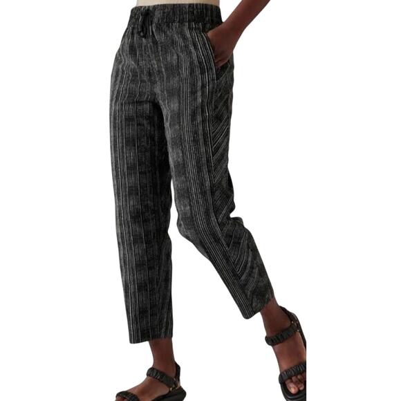 Athleta Black White Amara Stripe Arrival Ankle Pull On Pants Size 4 P Petite - Picture 1 of 13